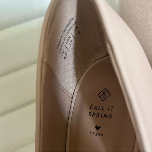 Call it spring nude heels - Picture 2 of 4